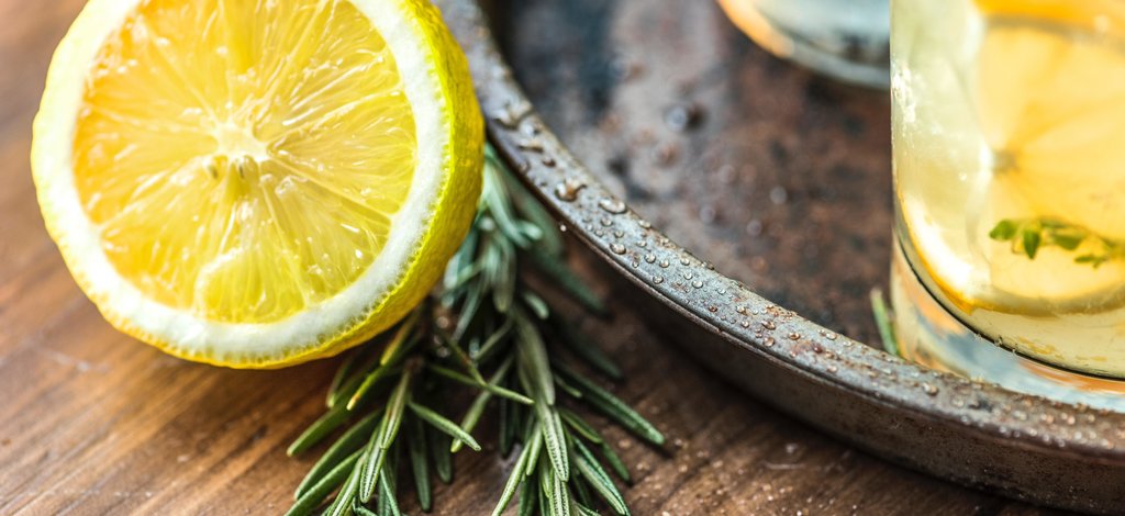 rsz_beverage-citrus-close-up-1985147 lemon halves