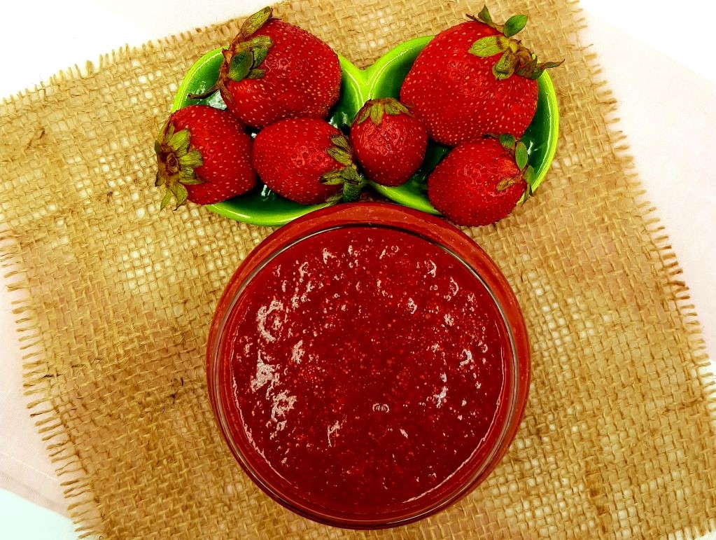 20210420_152700 homemade strawberry puree
